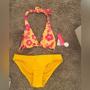 Yellow and pink flower bikini set🧡🩷👙